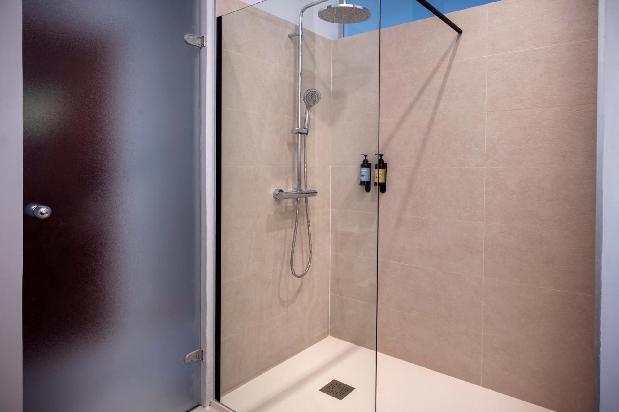 Serhs Carlit Boutique Hotel Барселона Номер фото